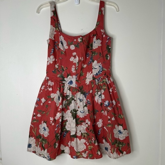 Abercrombie & Fitch Dresses & Skirts - Abercrombie & Fitch Floral Red Dress women’s size S